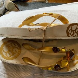 BCBG Generation platform sandals Sz 9 With Bling